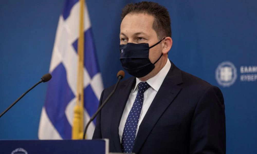 Πέτσας: Ισως να αργήσει και άλλο η άρση των περιοριστικών μέτρων